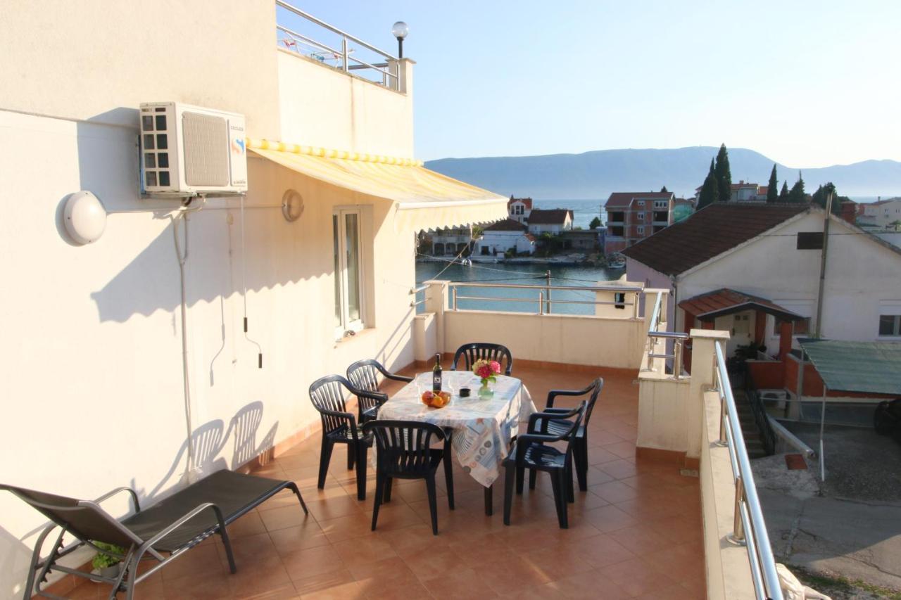 Villa Delta Apartments Blace Rum bild